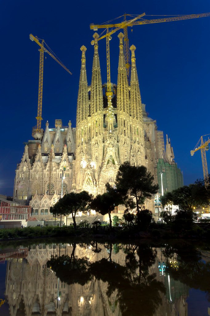 Barcelona & Costa Brava: Gaudí and the Coast