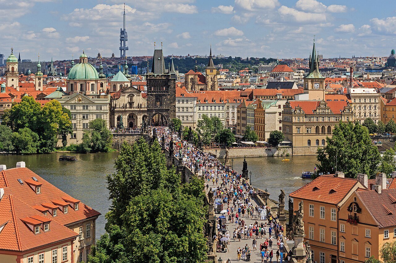 Charles Bridge - WonderWay Travel